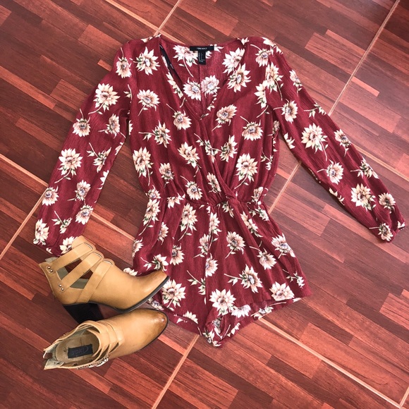 Forever 21 Pants - Floral Romper